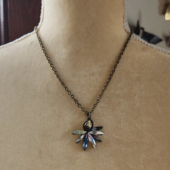 Banana Republic Iridescent Rhinestone Floral Cluster Pendant Aged Gold Tone - Picture 2 of 5